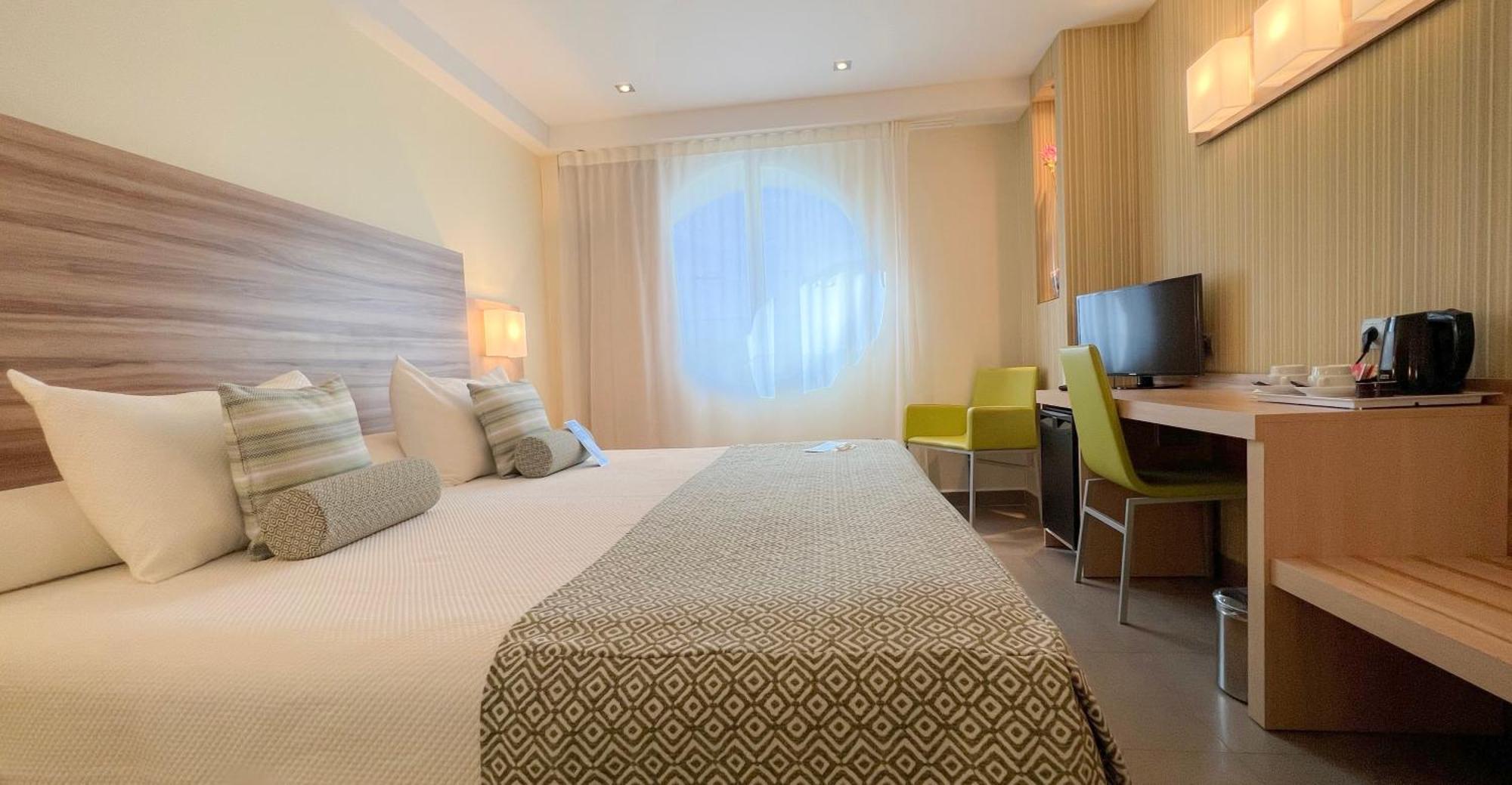 Riviera Beachotel - Только для взрослых Бенидорм Экстерьер фото